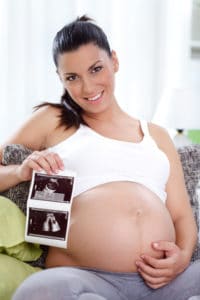 Ecocardio fetale: un esame necessario per le gravidanze da fecondazione assistita?